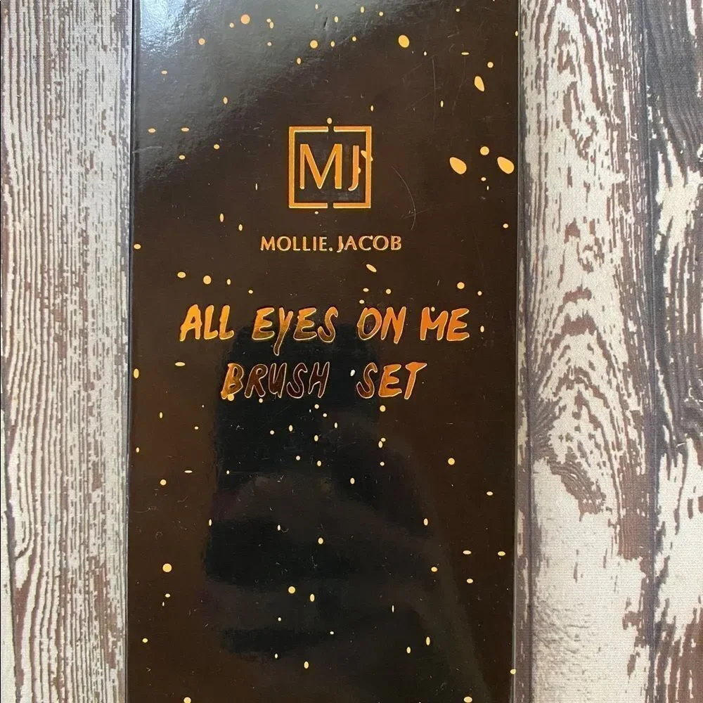 NEW! Mollie Jacob *All Eyes On Me* 4-pc Makeup Brush Set